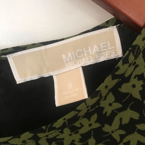 Michael by Michael Kors Green Floral Dress Size Small - Picture 3 of 9